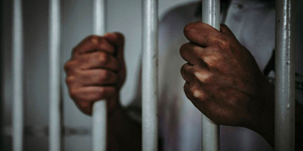 374596-prison-jail-prisoner